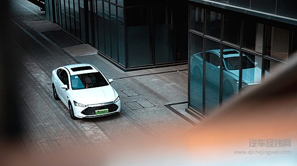 不再依赖高精地图 汽车厂商为何会纷纷退出？