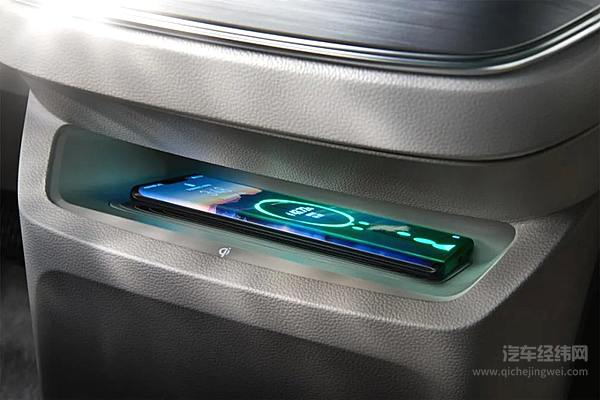 出行头等舱！ 2022款荣威iMAX8正式上市