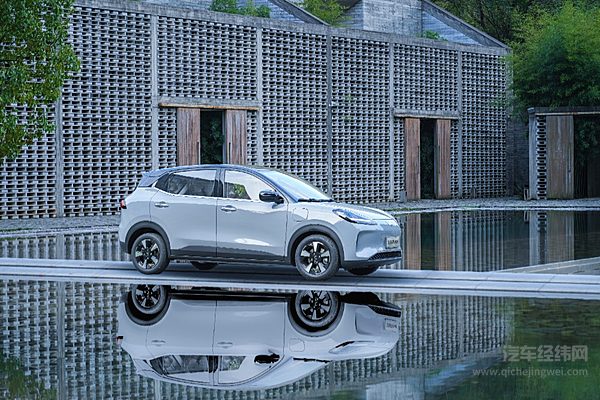 二线纯电代步小车 五菱缤果PLUS与江淮钇为3谁能吸引消费者？