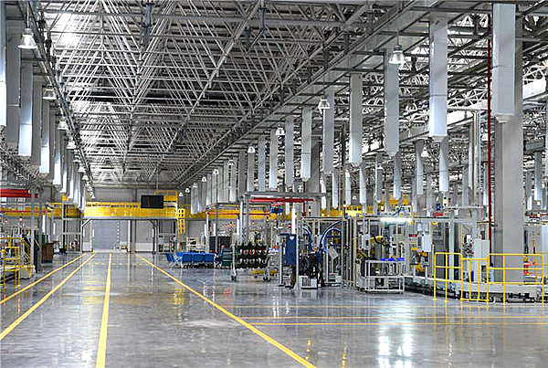 长安庆祝车市止跌 买蓝鲸发动机就送逸动或CS35！