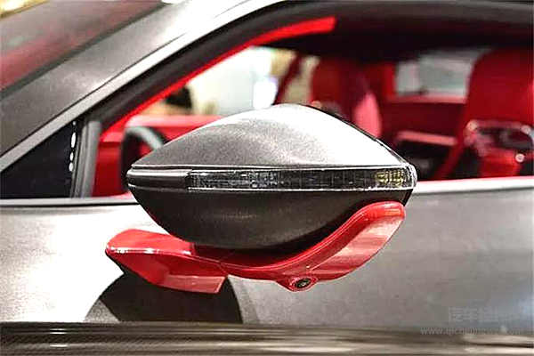 国产跑车终于崛起，实车到店6月底开卖，网友：砸锅卖铁买的起吗