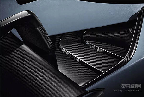 以F1传奇车神命名 终极赛道跑车迈凯伦塞纳究竟有多强？