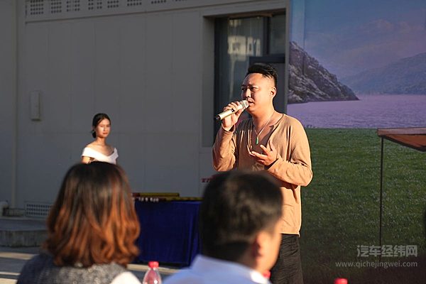 首批悍途宿营车正式交付 江淮皮卡有力推动皮卡休闲旅游发展