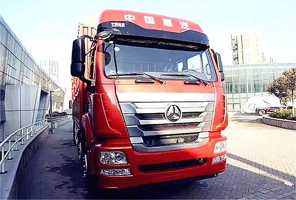 “王牌”来袭  2017重汽年会新品抢先看