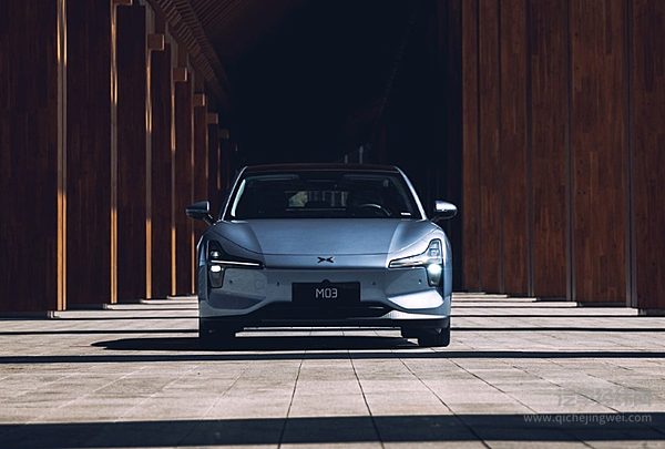 11.98万起售 小鹏MONA M03与深蓝SL03谁更具性价比？