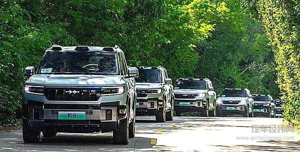华为系越野车内卷 猛士M817与豹8谁更强？