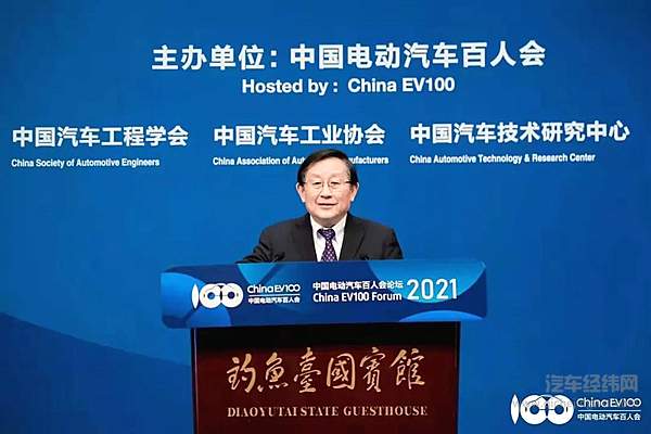 全国政协副主席、中国科学技术协会主席万钢