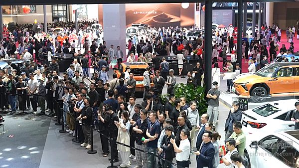 东风本田全车系集结2025上海车展智电新篇再掀热潮