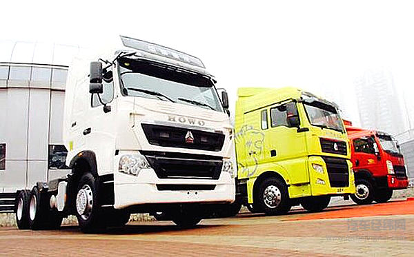 创新升级 中国重汽与中国移动、中国联通开展“智能通”车联网推广项目