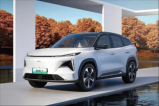 车身更小价格更低 吉利银河E5能否撼动元PLUS的地位？