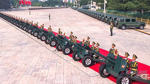 BJ40增程国博“解构”展出：272个总成件 见证中国越野技术演进