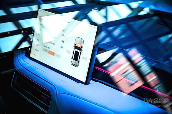 新一代智能混动SUV WEY玛奇朵首次开箱引爆魔都激情