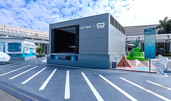 纵享“丝滑”换电 宁的「巧克力」生态来了