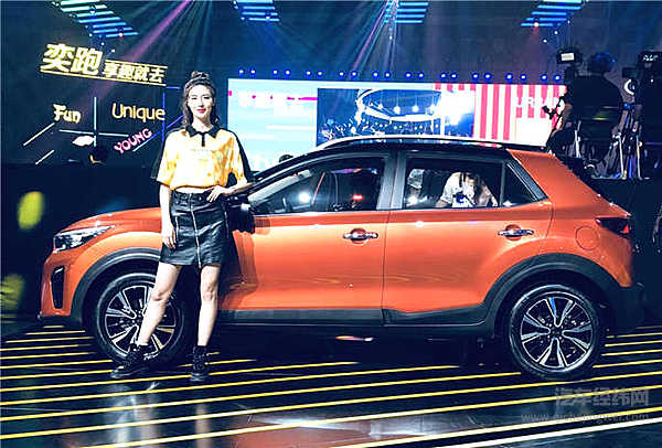 奕跑SUV的价格堪称对90后的一记“甜蜜暴击”！