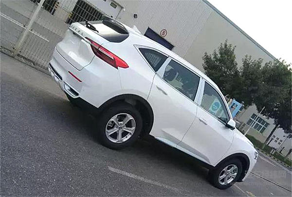 哈弗F7内饰细节图曝光 采用全新样式电子挡把