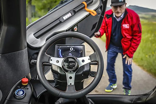 在古典与现代间徜徉：BMW ISETTA和MICROLINO的斯图加特之旅