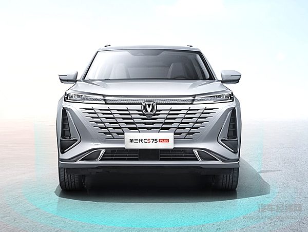 新能源时代买油车 瑞虎8 PRO与长安CS75 PLUS哪一款性价比更高？