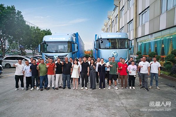 用歐曼就是??！歐曼銀河純電重卡深耕廣東港口運(yùn)輸 降本增效顯實(shí)效
