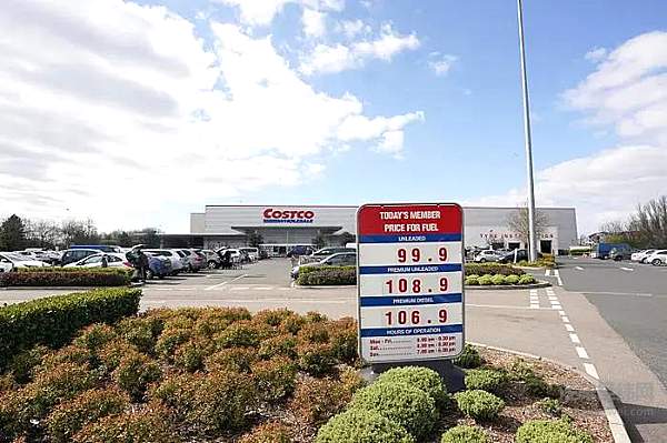 大幅下调 油价要跌到底了？