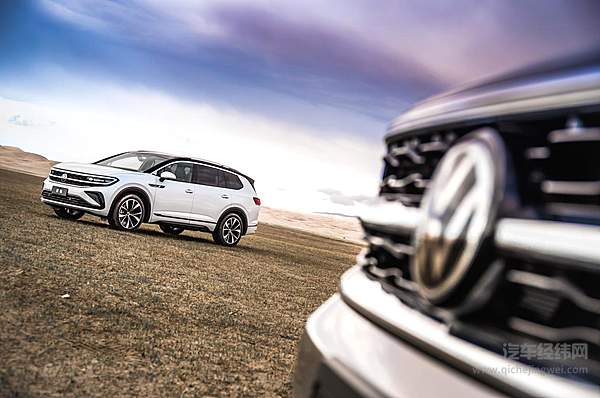 一汽-大众首款大型SUV揽境古都西安震撼上市 售价29.99-39.99万
