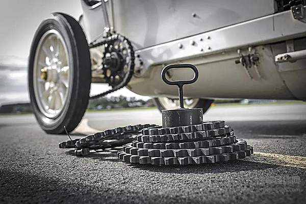 比飞机还快的奔驰？我想知道驾驶它的感觉如何