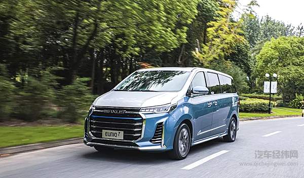 陈虹代表：聚焦智能网联绿色低碳 推动汽车行业创新发展