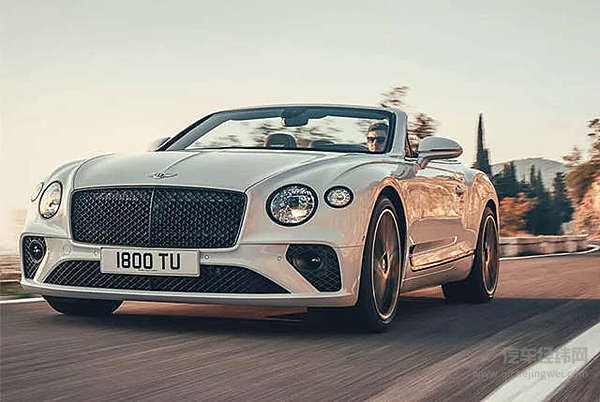 贵族里的前卫派 欧陆GT敞篷版大冬天照样拉风！