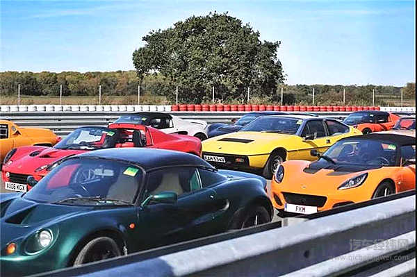 70岁！路特斯的生日会动静儿很大