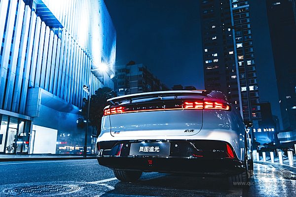 月销突破3000+ 性能不输BBA岚图要怎样才能实现超越？