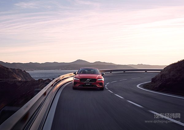 外资车企退出电动车赛道 中国车企怎么玩？