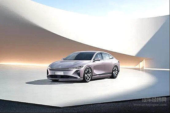 新能源轿车二选一 启源A07与荣威D7谁的性价比更高？