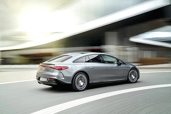 由“电动为先”向“全面电动”加速转型 带电奔驰全员下场IAA 