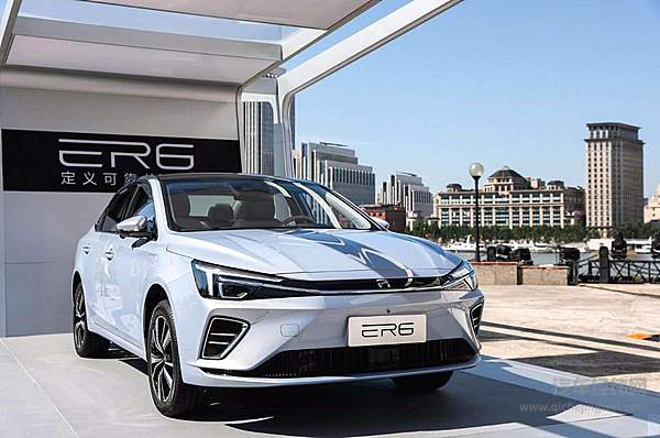 定义纯电家轿新标杆 荣威R ER6上市