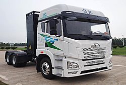 一汽解放青汽解放JH6 420kw 6X4 纯电动重卡牵引车 (法士特手自一体变速箱)(CA4254P26T1BEVA80)600.92kwh