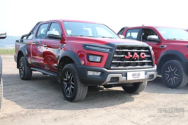 驾驶TA会上瘾 高端悍途皮卡的霸气和高性能很具“攻击性”