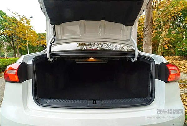 内外兼修 全新荣威360 PLUS南太湖试驾首测显迷人风采