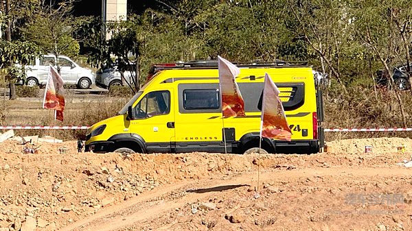 越野旅居天花板来了！与依维柯欧霸·山海一起勇闯天涯！