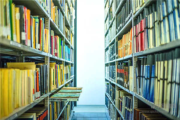 穿越了上千公里，只为看一家轮胎品牌如何在24小时耐力赛上夺冠