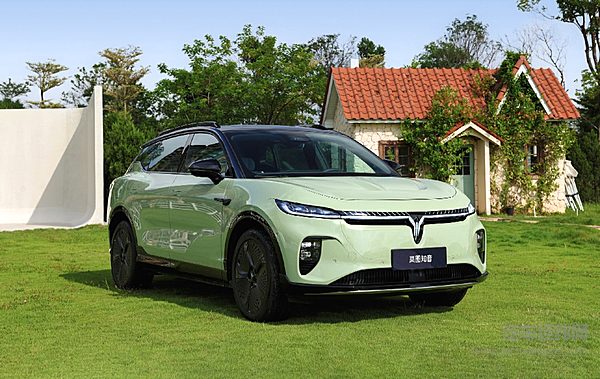 预售价20.99万起续航最高901km 岚图知音能否挑战特斯拉Model Y？