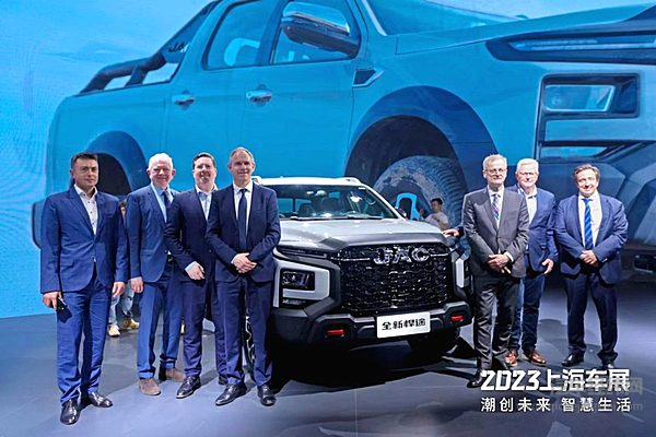 智能化乘用大皮卡 全新悍途焕新上市 13.18万元起售