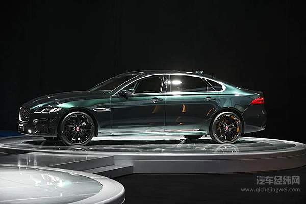 捷豹路虎双剑齐发耀动魔都 演绎“新现代豪华主义”