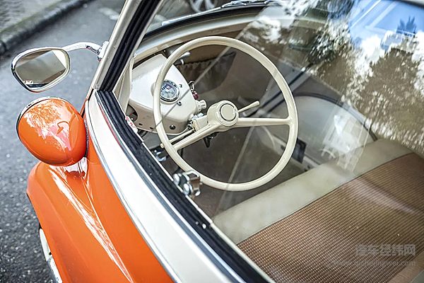 在古典与现代间徜徉：BMW ISETTA和MICROLINO的斯图加特之旅