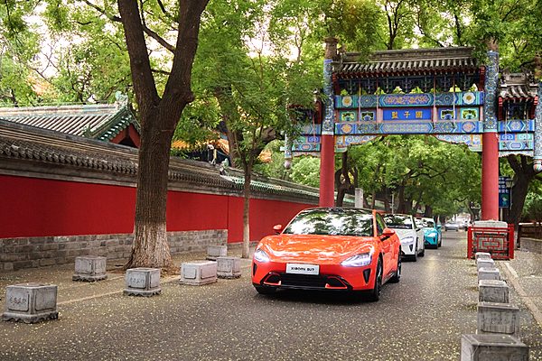 2025款极氪001上市 与小米SU7相比孰优孰劣？