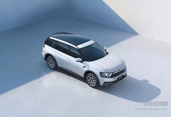 车顶预计会配有全景天幕