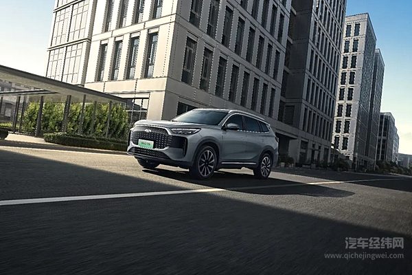 “混动王者 国民标杆”奇瑞风云T8正式上市 限时抢鲜价9.99万元起