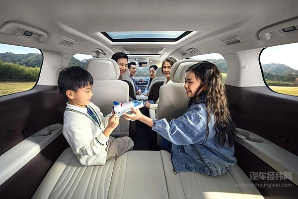 瑞风RF8悦享系列上市，17.69万-22.69万限时抢购，全能满配越级而来！