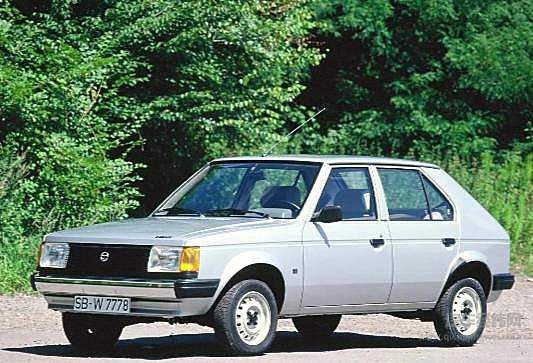 借着1978年克莱斯勒顺风“地平线” 回顾上世纪80年代进口的法国“白茹”轿车