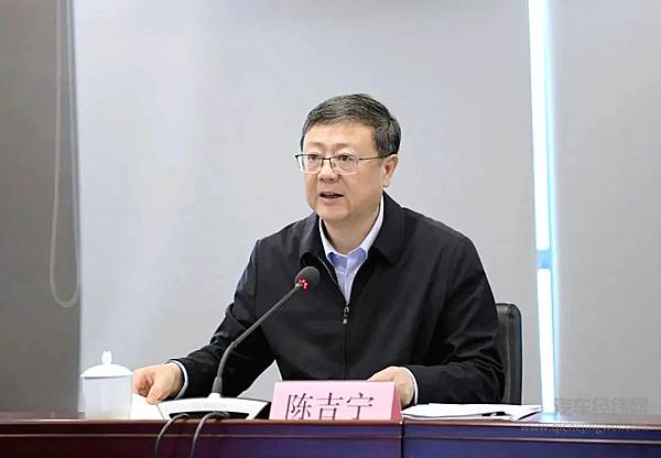 陈吉宁龚正实地调研上汽集团创新转型和新能源汽车发展工作