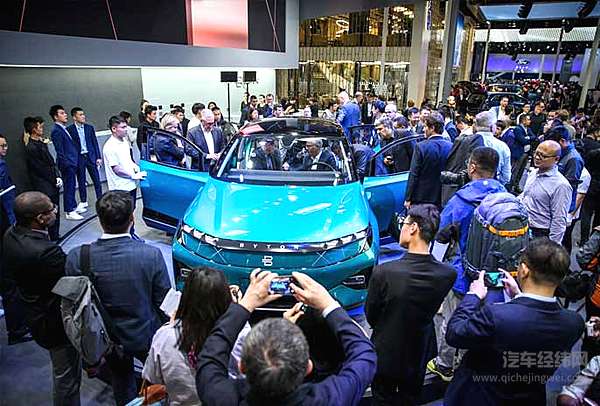 BYTON拜腾首款车型亮相2018北京车展