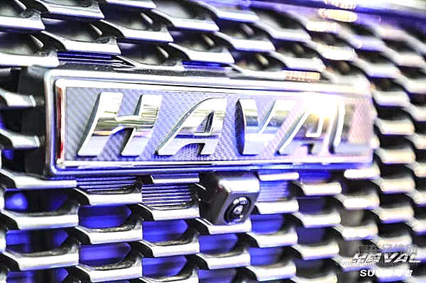 90后陷入“中年危机”？ 哈弗F5还你一个十八岁！